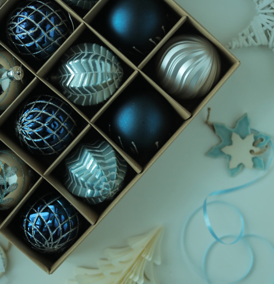 Bauble Set Blue & Silver