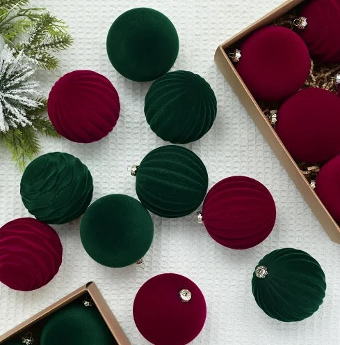 maroon velvet bauble set